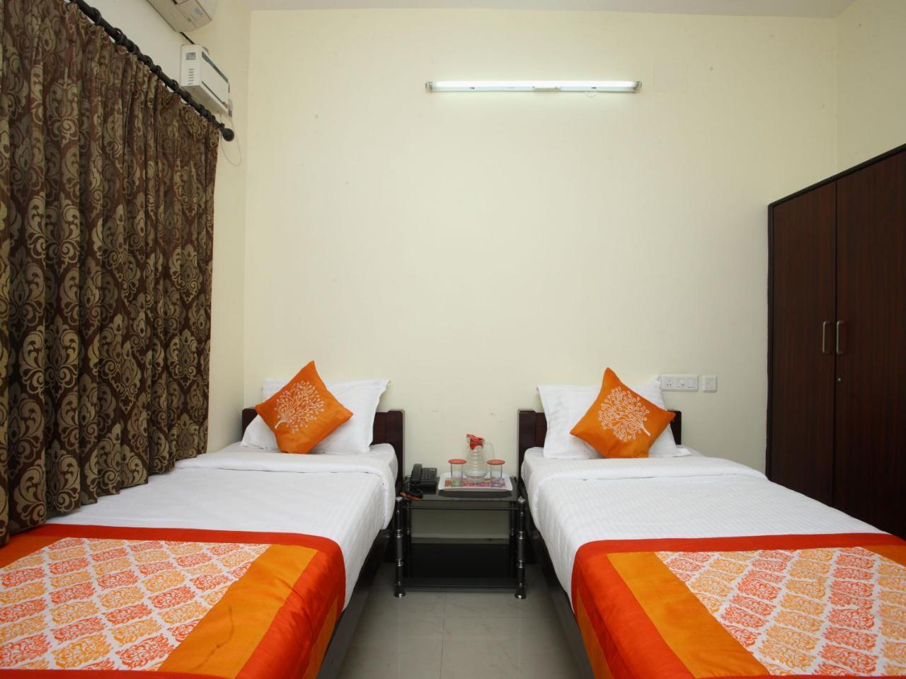 Oyo 10465 Koyambedu Chennai Hotel Exterior photo