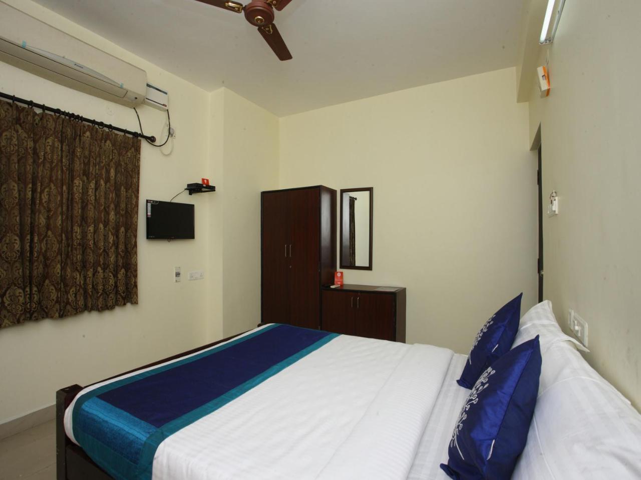 Oyo 10465 Koyambedu Chennai Hotel Exterior photo