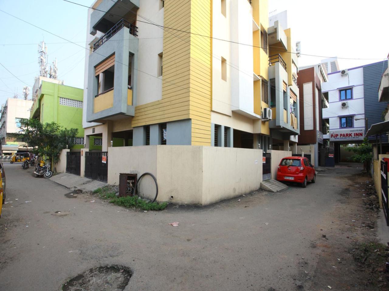 Oyo 10465 Koyambedu Chennai Hotel Exterior photo